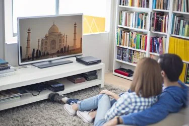 Watching-a-travel-channel-1-rbpcsvdjtjibfc10nf97swhxeqoy9a4vhhecsx9wxs